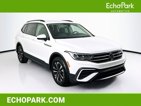 Used 2024 Volkswagen Tiguan S image 1
