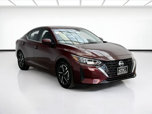 Used 2025 Nissan Sentra SV FWD image 3