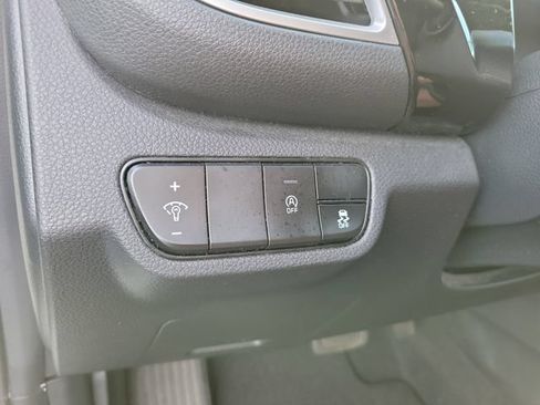 Certified 2025 Kia Seltos S AWD/4WD image 28