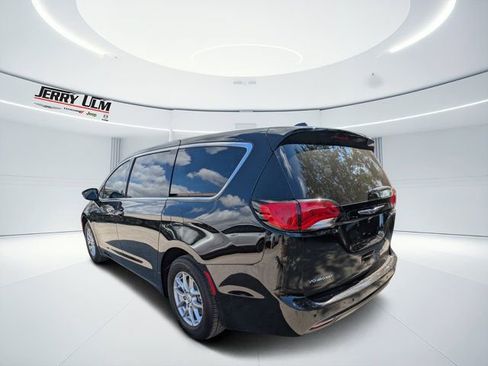 New 2026 Chrysler Voyager LX FWD image 5