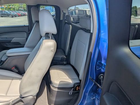 Used 2018 Chevrolet Colorado W/T AWD/4WD image 10