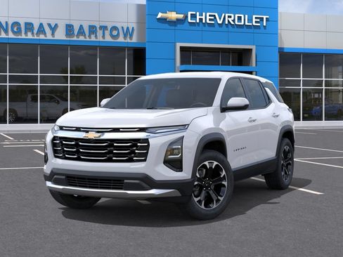 New 2027 Chevrolet Equinox LT w/ LPO, Floor Liner Package FWD image 8