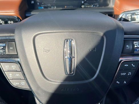 Used 2023 Lincoln Nautilus Reserve w/ Equipment Group 201A image 35