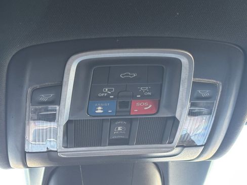 Used 2022 RAM 1500 Limited w/ Body Color Bumper Group image 7