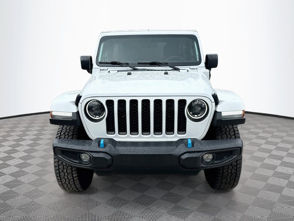 Used 2023 Jeep Wrangler Unlimited Rubicon 4xe w/ Cold Weather Group AWD/4WD image 2