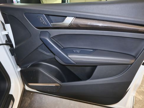 Used 2022 Audi SQ5 Premium Plus image 46