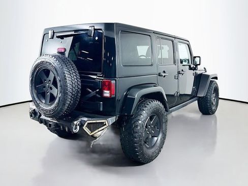 Used 2015 Jeep Wrangler Unlimited Sahara image 6