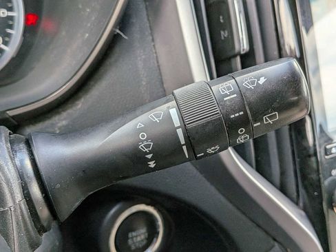 Used 2019 Subaru Ascent Limited image 24