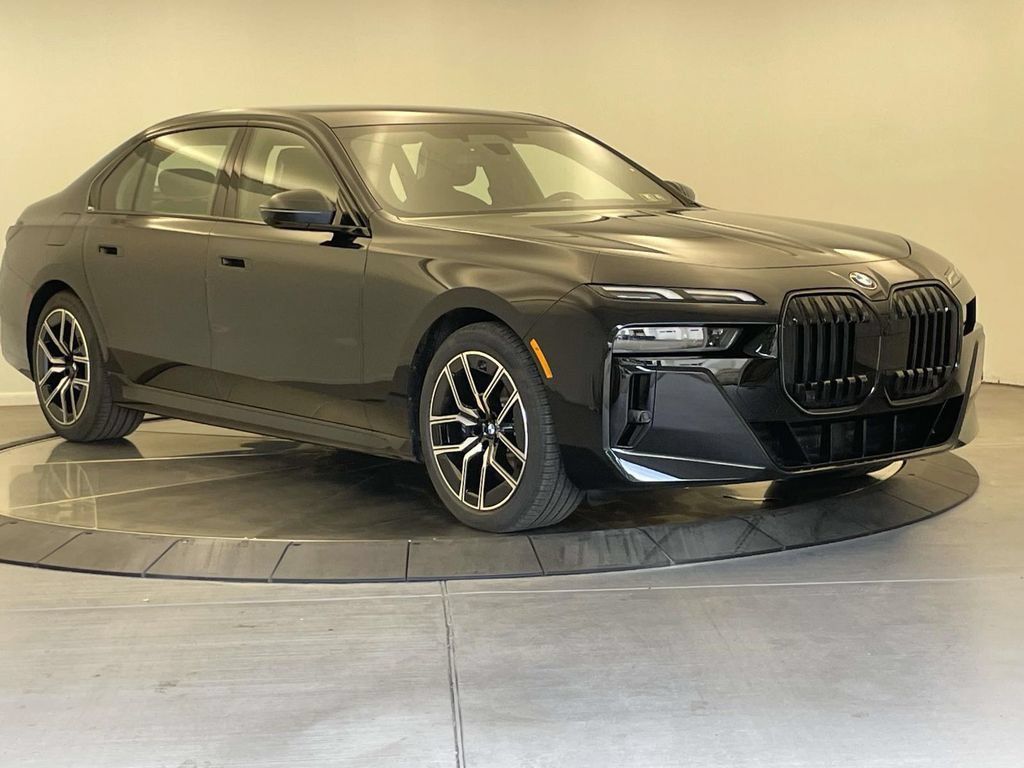 New 2025 BMW 760i xDrive AWD/4WD image 7