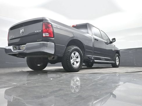 Used 2018 RAM 1500 Tradesman w/ Chrome Appearance Group AWD/4WD image 30