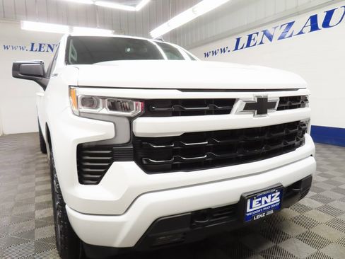 Used 2024 Chevrolet Silverado 1500 RST image 3