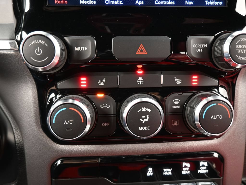 Used 2019 RAM 1500 Big Horn RWD image 26
