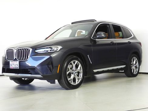 Used 2023 BMW X3 sDrive30i w/ Premium Package image 2