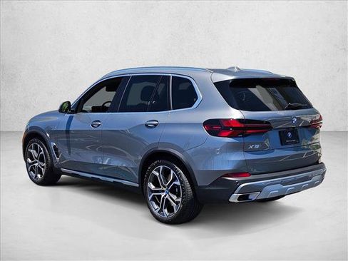 Used 2026 BMW X5 xDrive50e w/ Executive Package AWD/4WD image 8