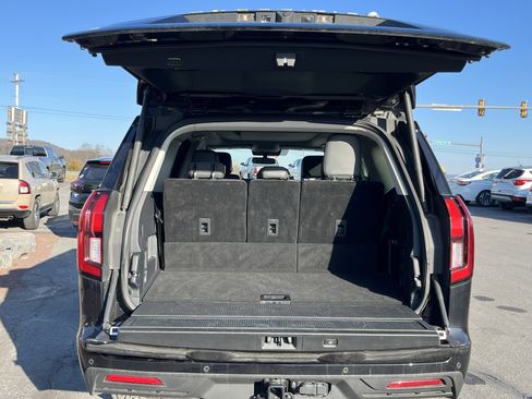 Used 2025 Ford Expedition Active image 5