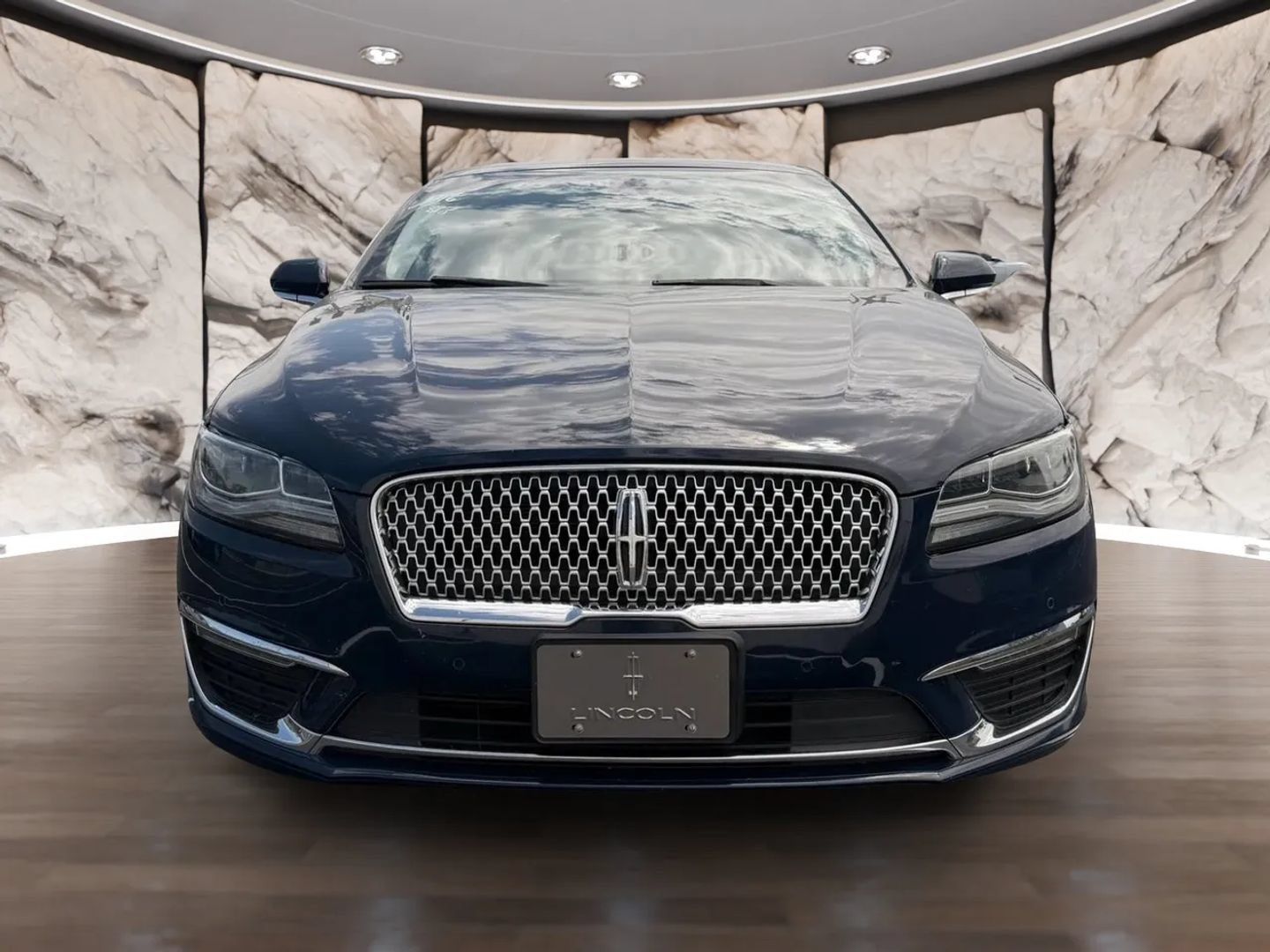 Used 2018 Lincoln MKZ Black Label w/ Technology Package FWD image 2
