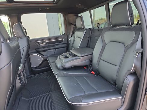 New 2026 RAM 1500 Laramie AWD/4WD image 13