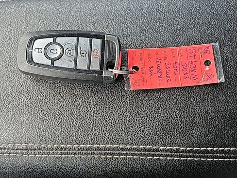 Used 2023 Ford Escape SE w/ PHEV Premium Package FWD image 41
