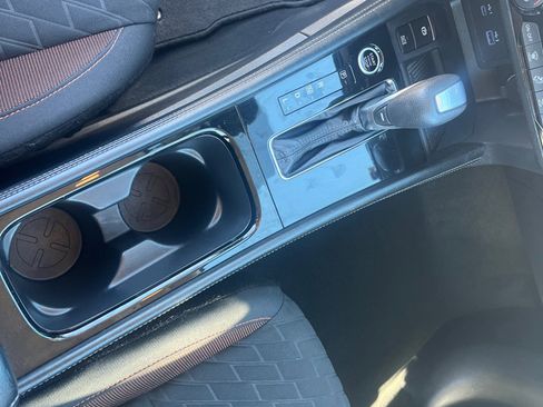 Used 2023 Nissan Kicks SR image 12