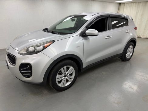 Used 2018 Kia Sportage LX image 1