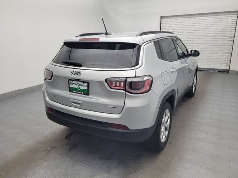 Used 2024 Jeep Compass Latitude image 9