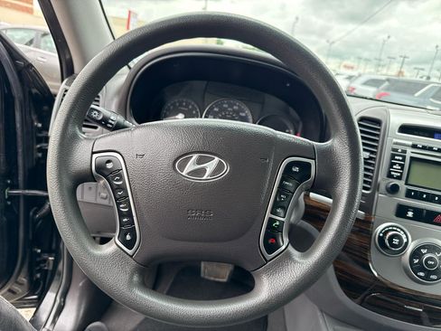 Used 2010 Hyundai Santa Fe GLS FWD image 15