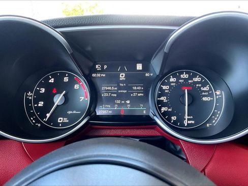 Used 2021 Alfa Romeo Giulia Ti w/ Nero Edizione RWD image 21