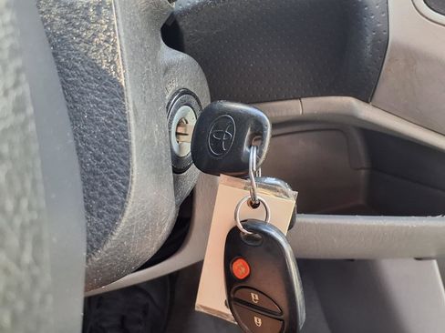 Used 2011 Toyota Tacoma PreRunner w/ SR5 Pkg #2 image 10