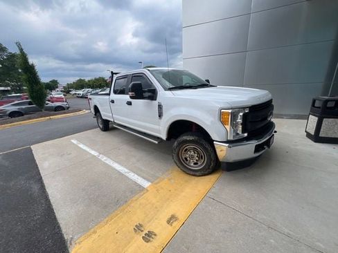 Used 2017 Ford F250 XL w/ Power Equipment Group AWD/4WD image 2