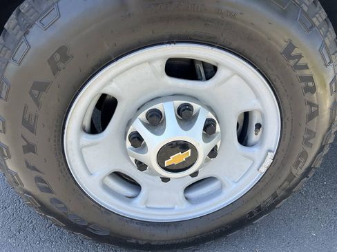 Used 2019 Chevrolet Silverado 2500 W/T w/ WT Convenience Package RWD image 6