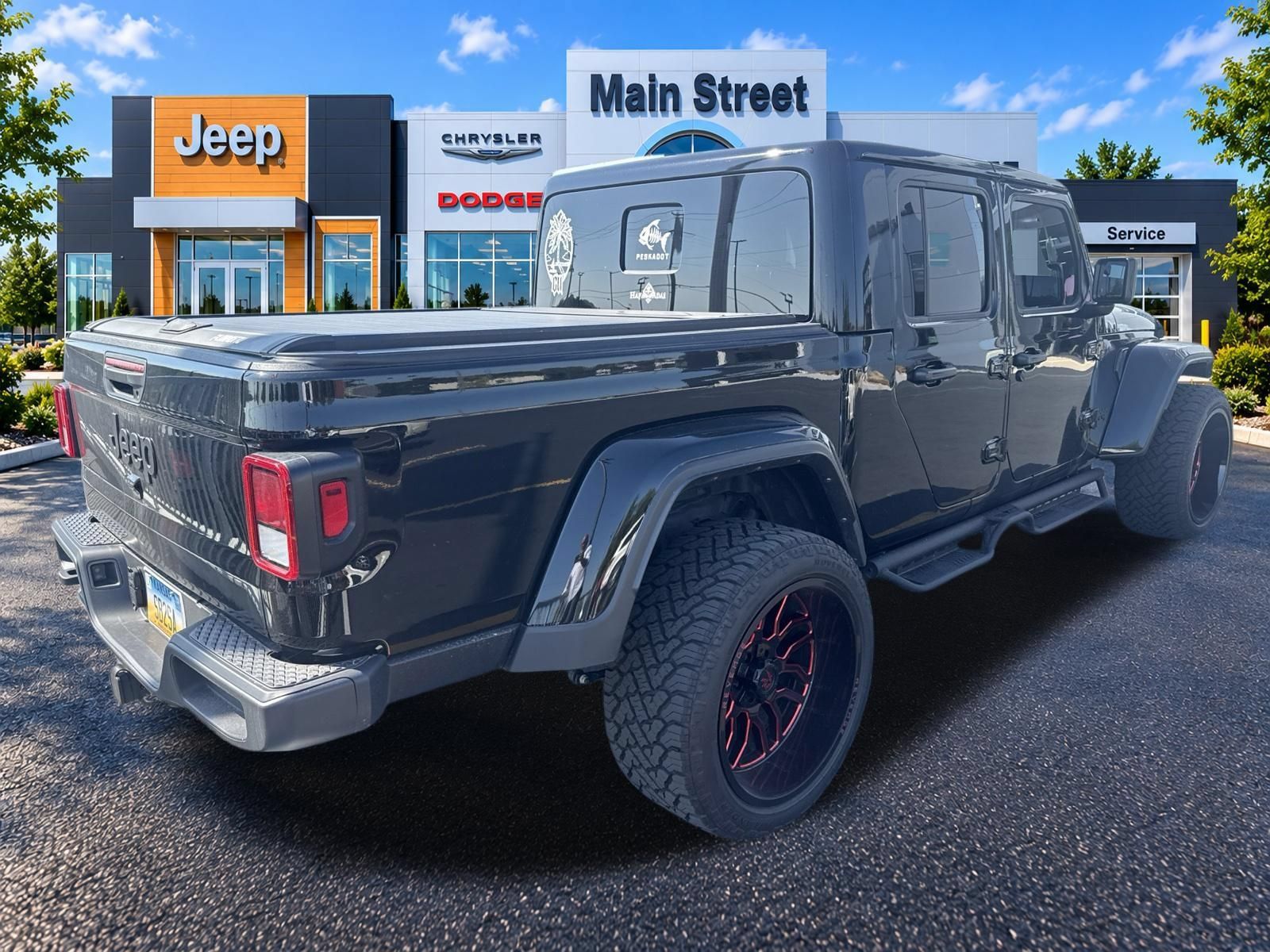 Used 2025 Jeep Gladiator Sport AWD/4WD image 4