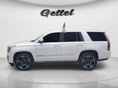 Used 2020 Cadillac Escalade Premium Luxury RWD image 8