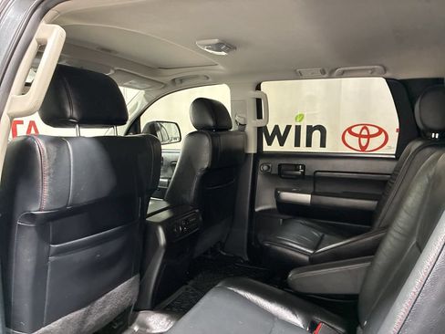 Used 2020 Toyota Sequoia TRD Pro AWD/4WD image 21