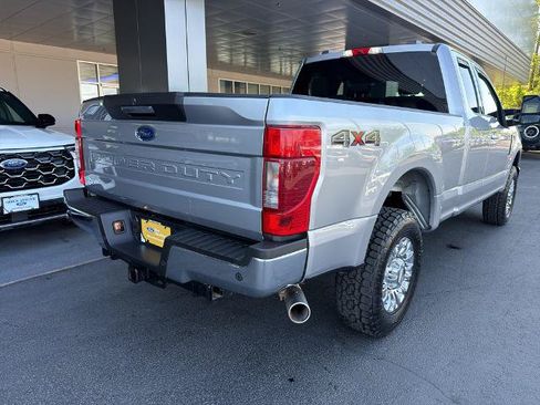 Certified 2022 Ford F250 XLT w/ XLT Premium Package AWD/4WD image 10