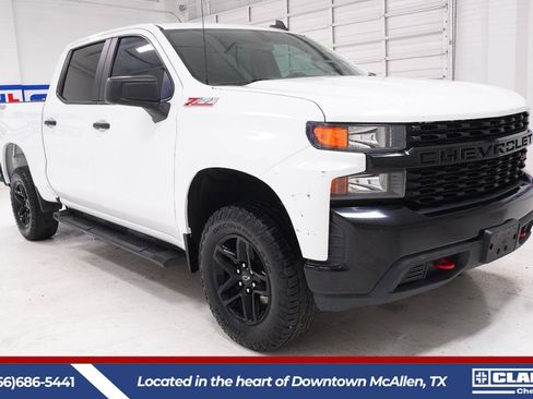 Used 2020 Chevrolet Silverado 1500 Custom Trail Boss w/ Custom Convenience Package AWD/4WD image 3