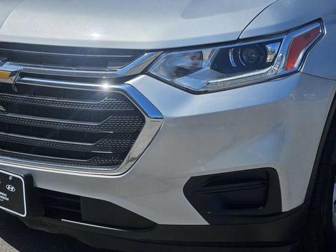 Used 2020 Chevrolet Traverse LS FWD image 5
