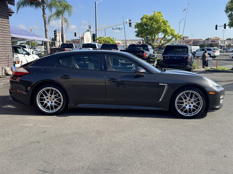 Used 2013 Porsche Panamera image 23