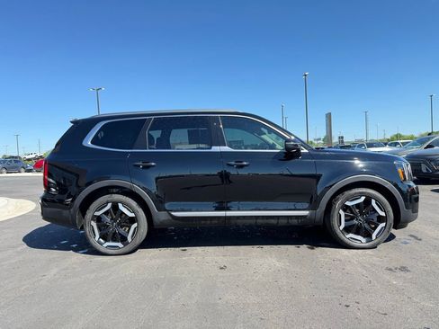 Used 2023 Kia Telluride S AWD/4WD image 4