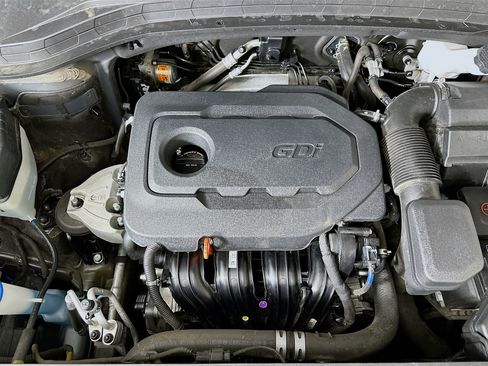 Used 2019 Hyundai Santa Fe SE FWD image 31