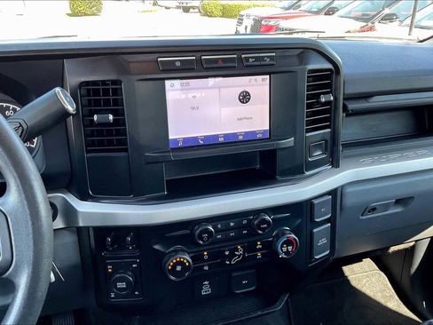 Used 2024 Ford F250 XLT w/ FX4 Off-Road Package image 6