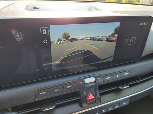 Used 2025 Kia K4 LXS image 13