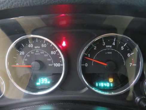 Used 2012 Jeep Wrangler Sport image 14