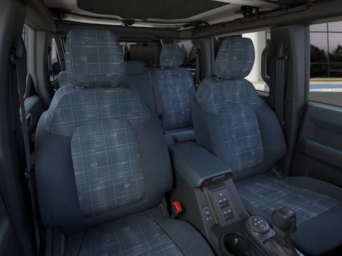 New 2025 Ford Bronco Heritage Edition image 10