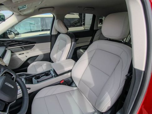 Used 2026 Lincoln Nautilus Premier w/ Jet Appearance Package image 14