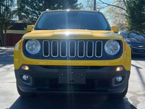 Used 2015 Jeep Renegade Latitude w/ Popular Equipment Group AWD/4WD image 2