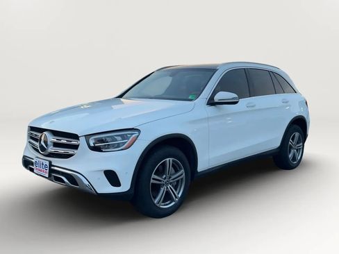 Used 2021 Mercedes-Benz GLC 300 4MATIC image 3
