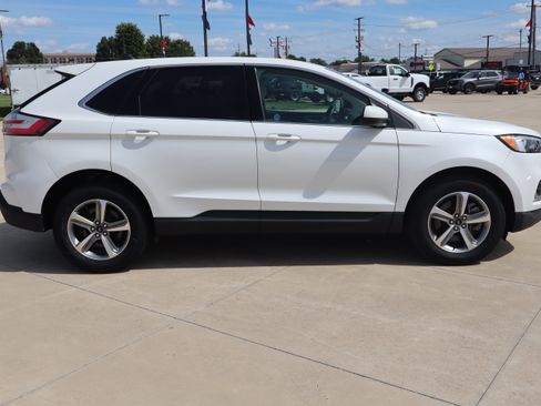 Used 2024 Ford Edge SEL w/ Convenience Package AWD/4WD image 5