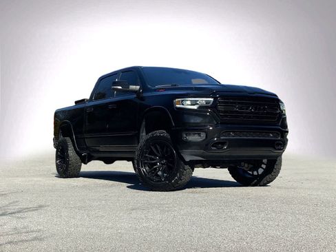 Used 2022 RAM 1500 Limited AWD/4WD image 2