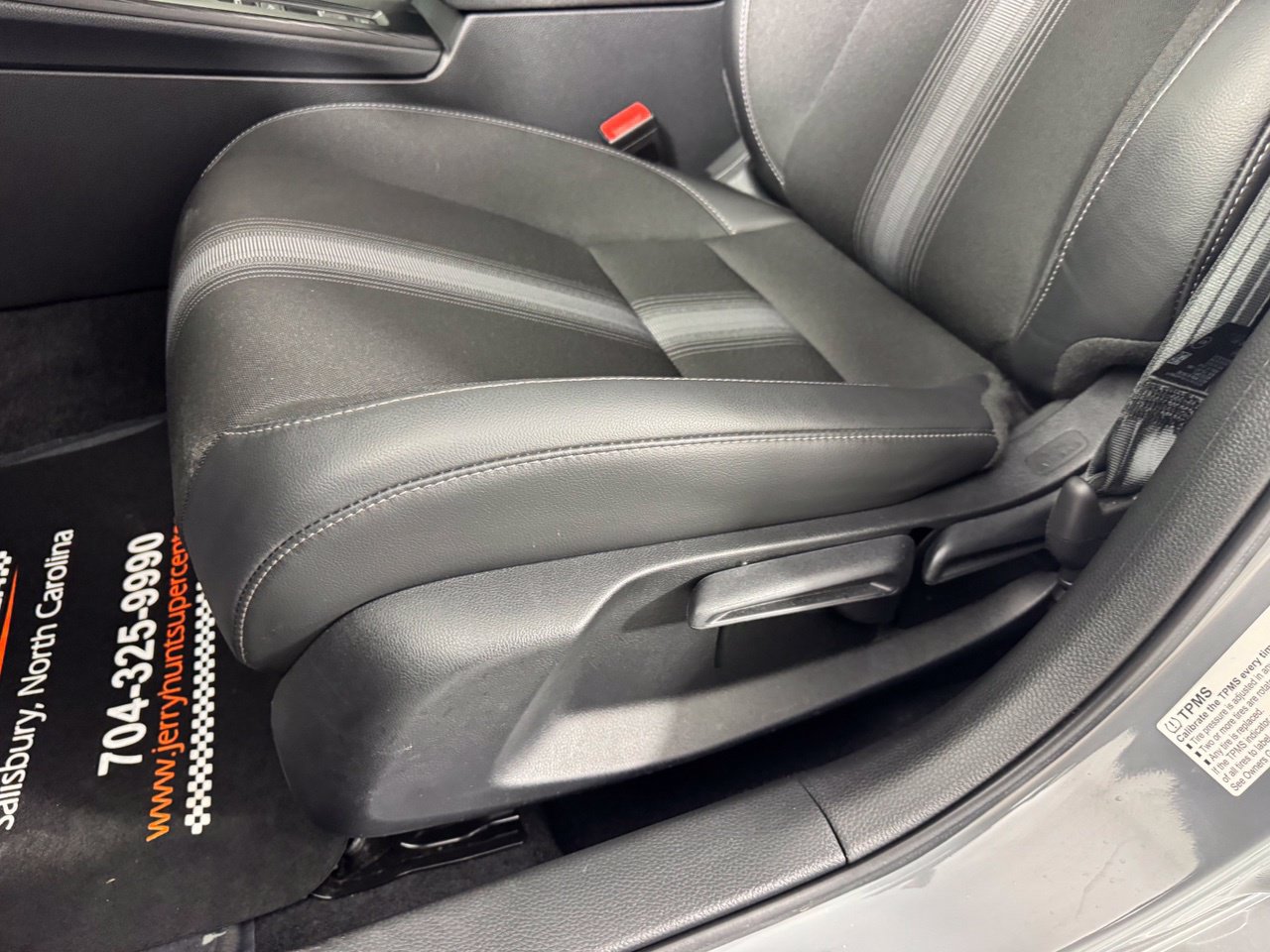 Used 2025 Honda Civic Sport image 13