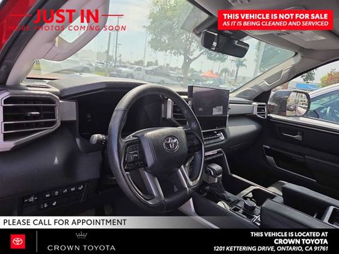 Used 2024 Toyota Tundra Limited AWD/4WD image 8